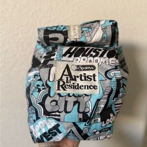 New LeSportsac Artist New York City  Residence Graphic Bag - Black and Blue